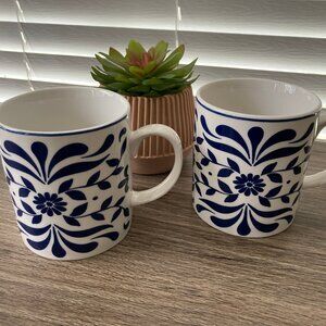 Food Network Two Heavyweight Blue White Coffee Mugs
